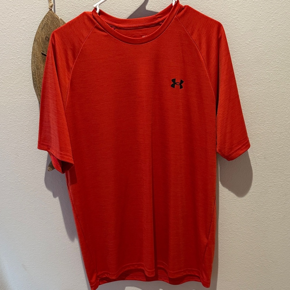Under Armour Men's Bright Red Short Sleeve Tee